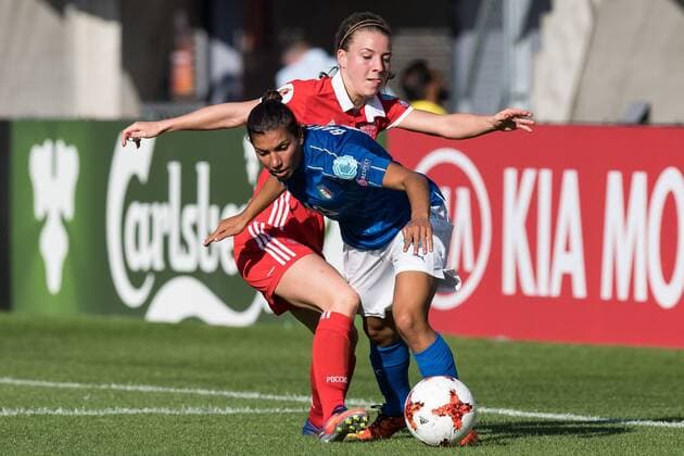 (L-R) Margarita Chernomyrdina of Russia women, Elisa Bartoli of Italy Women during the UEFA WEURO 2017 Group B group stage match between Italy and Russia at Het Kasteel on July 17, 2017 in Rotterdam, The Netherlands Women: Italy v Russia UEFA WEURO 2017 2017 2018 xVIxVIxImagesx xGerritxvanxKeulenxIVx 8248420