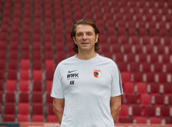 Dr. Andreas Weigel (FC Augsburg), Fußball, GER, 1. BL, Porträttermin 2017 2018, FC Augsburg,
