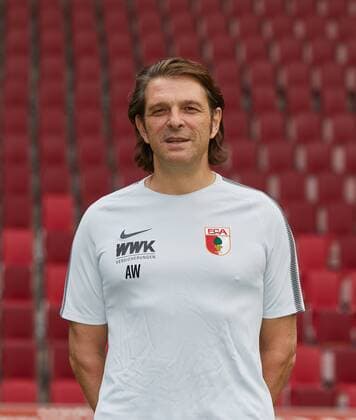 Dr. Andreas Weigel (FC Augsburg), Fußball, GER, 1. BL, Porträttermin 2017 2018, FC Augsburg,