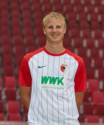 Martin Hinteregger, Fußball, GER, 1. BL, Porträttermin 2017 2018, FC Augsburg,