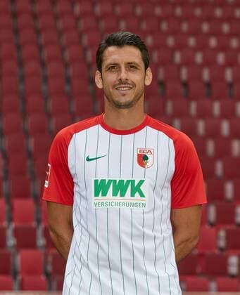 Gojko Kacar, Fußball, GER, 1. BL, Porträttermin 2017 2018, FC Augsburg,