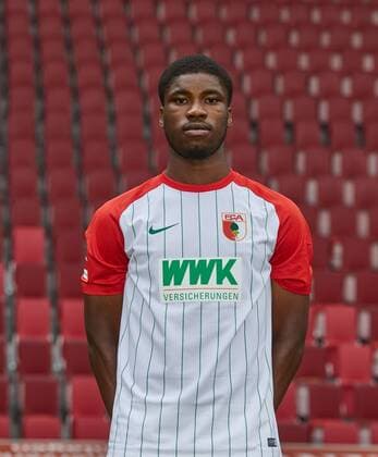 Kevin Danso, Fußball, GER, 1. BL, Porträttermin 2017 2018, FC Augsburg,