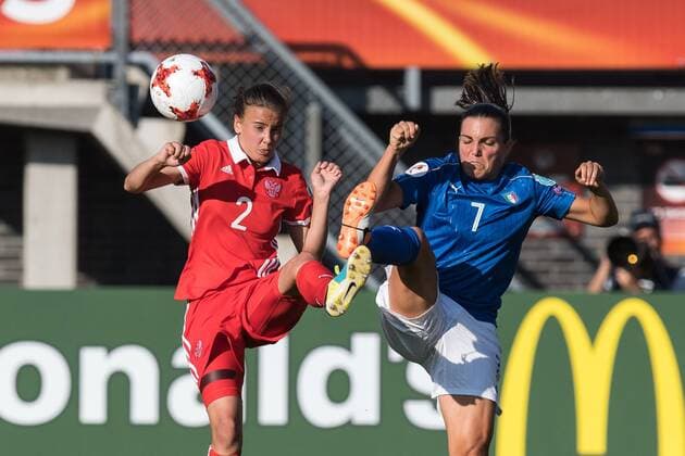 (L-R) Natalya Solodkaya of Russia women, Alia Guagni of Italy Women during the UEFA WEURO 2017 Group B group stage match between Italy and Russia at Het Kasteel on July 17, 2017 in Rotterdam, The Netherlands Women: Italy v Russia UEFA WEURO 2017 2017 2018 xVIxVIxImagesx xGerritxvanxKeulenxIVx 8248780