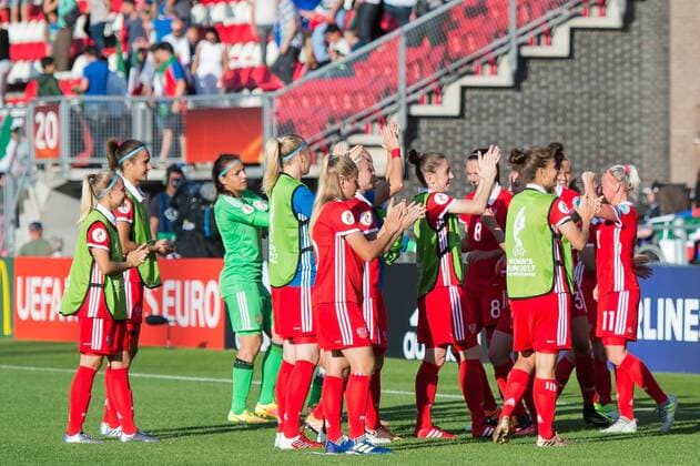 Russia celebrate the victory during the UEFA WEURO 2017 Group B group stage match between Italy and Russia at Het Kasteel on July 17, 2017 in Rotterdam, The Netherlands Women: Italy v Russia UEFA WEURO 2017 2017 2018 xVIxVIxImagesx xGerritxvanxKeulenxIVx 8248789