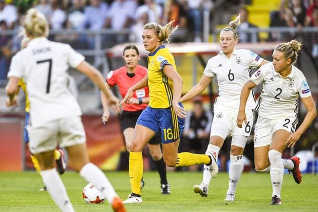 170717 Sveriges Fridolina Rolfö i fotbollsmatchen mellan Tyskland och Sverige under fotbolls-EM den 17 juli 2017 i Breda.  Copyright: CARLxSANDIN BB170717CS025