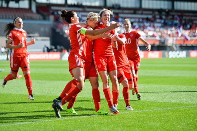 Jubel, Freuen, celebrate, happy, cheer , Goal Celebration über das 0:2, Fussball, UEFA Women s EURO 2017, Italien - Russland, xmkx