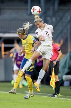 Niederlande, Breda, Rat Verlegh Stadion, 17.07.2017, Fußball, UEFA WEURO, Deutschland - Schweden Bild: v. lk. Olivia Schough (Sweden, 22) und Anja Mittag (Deutschland, 11) Copyright: HMBxMedia xHeikoxBecker
