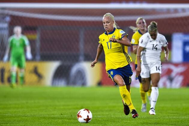 170717 Sveriges Caroline Seger i fotbollsmatchen mellan Tyskland och Sverige under fotbolls-EM den 17 juli 2017 i Breda.  Copyright: CARLxSANDIN BB170717CS046