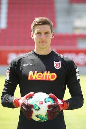 Portrait - Moritz Maiershofer (Regensburg) mit Ball Regensburg Copyright: xNickll Eibner-Pressefotox EP_anl