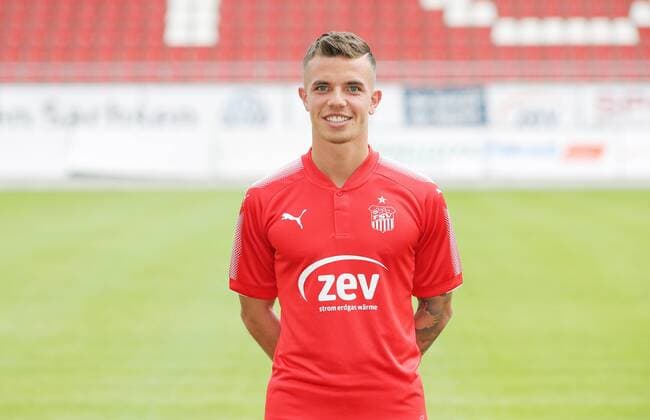 Zwickau - Fussball 3.Liga Zwickau, 18.07.2017, Fussball, 3.Liga, GER, Porträttermin 2017 2018, FSV Zwickau , Im Bild; Christian Mauersberger. ,