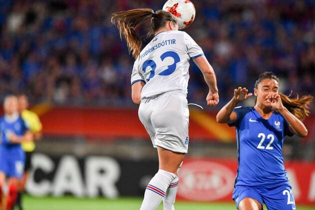 Fanndis Fridriksdottir (Island , Iceland) (23) köpft, Fussball, UEFA Women s EURO 2017, Frankreich - Island, xmkx
