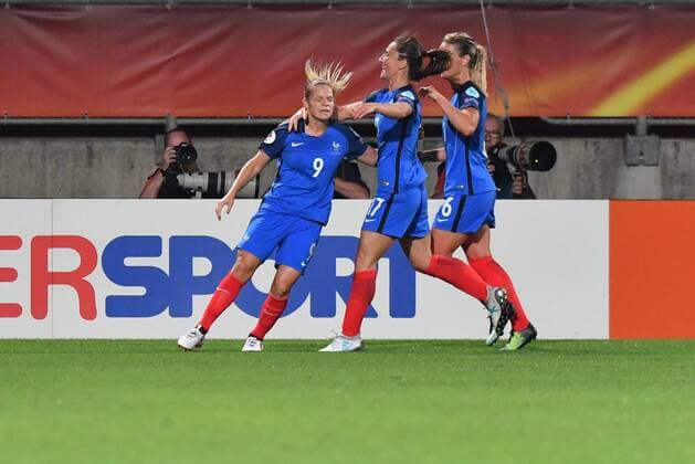 Jubel, Freuen, celebrate, happy, cheer , Goal Celebration Frankreich 1:0 Eugenie Le Sommer (Frankreich, France) (9), Fussball, UEFA Women s EURO 2017, Frankreich - Island, xmkx