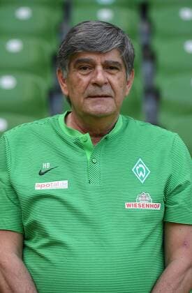 FUSSBALL 1. BUNDESLIGA SAISON 2017 2018 Porträttermin SV Werder Bremen: Physiotherapeut Holger Berger Bremen