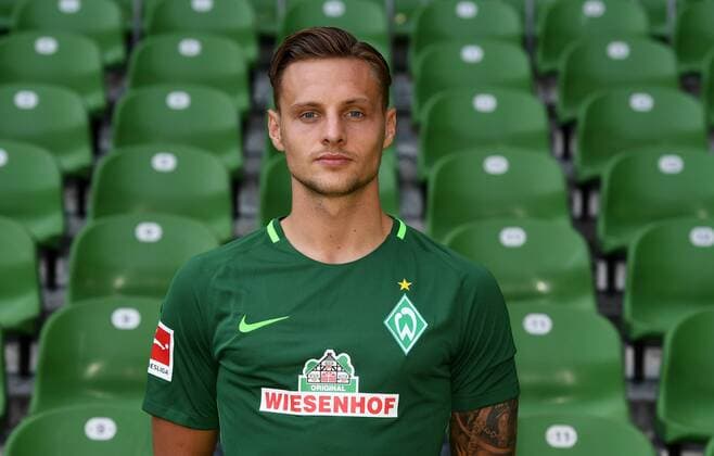 FUSSBALL 1. BUNDESLIGA SAISON 2017 2018 Porträttermin SV Werder Bremen: Robert Bauer Bremen