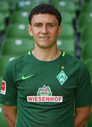 FUSSBALL 1. BUNDESLIGA SAISON 2017 2018 Porträttermin SV Werder Bremen: Milos Veljkovic Bremen