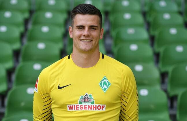 FUSSBALL 1. BUNDESLIGA SAISON 2017 2018 Porträttermin SV Werder Bremen: Torwart Michael Zetterer Bremen