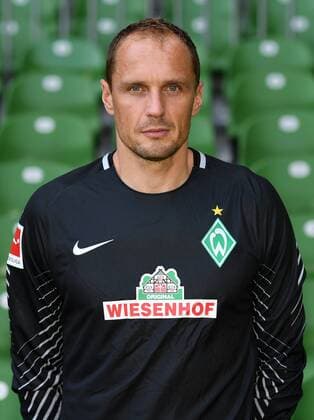 FUSSBALL 1. BUNDESLIGA SAISON 2017 2018 Porträttermin SV Werder Bremen: Torwart Jaroslav Drobny Bremen