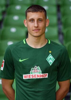 FUSSBALL 1. BUNDESLIGA SAISON 2017 2018 Porträttermin SV Werder Bremen: Maximilian Eggestein Bremen