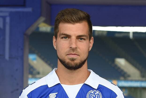 Fußball 2. Bundesliga Offizieller Fototermin MSV Duisburg am 15.07.2017 in der Schauinsland-Reisen-Arena in Duisburg Kevin Wolze ( Duisburg ) xRx