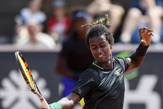 170720 Mikael Ymer, Sverige under dag 5 av Swedish Open den 20 juli 2017 i Bastad.  Copyright: AndersxBjurö ST170720AAB0B