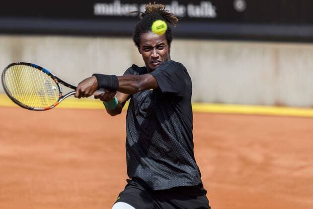 170720 Mikael Ymer, Sverige under dag 5 av Swedish Open den 20 juli 2017 i Bastad.  Copyright: AndersxBjurö ST170720AAB0M