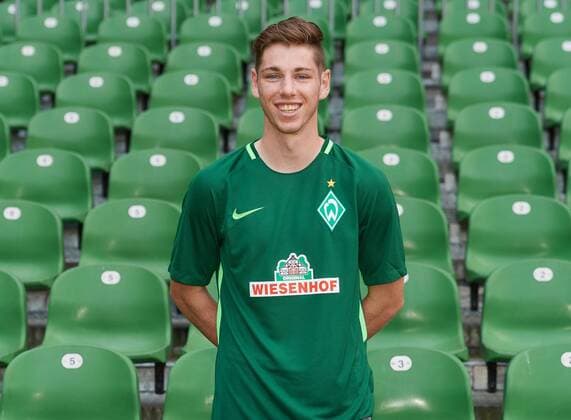 Werder Bremen U23 offizieller Mannschaftstermin 2017 Fußball, GER, 3.Liga, Werder Bremen Porträttermin 2017 2018, Leon Jensen (Bremen 06) nordphotox xKokenge nph00001