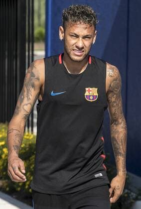 Themen der Woche - SPORT Bilder des Tages - SPORT FC Barcelona Barca s Brazilian striker Neymar Jr arrives for a team s training session at the sports facilities of the New York Red Bulls club in Whippany, New Jersey (USA), 20 July 2017. FC Barcelona prepares the season in the United States, where the Spanish club will play friendly matches with Juventus, Manchester United ManU and Real Madrid. FC BARCELONA TRAINING SESSION !ACHTUNG: NUR REDAKTIONELLE NUTZUNG!  Copyright: xEduxBayerx MIA06 20170720-636361719795525691