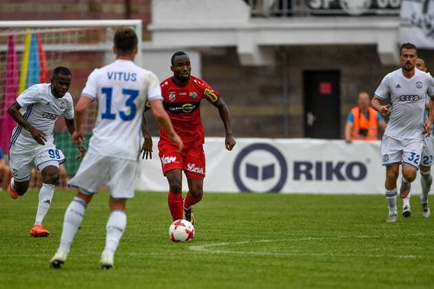 SOCCER - UEFA EL quali, Brest vs Altach BREST,BELARUS,20.JUL.17 - SOCCER - UEFA Europa League qualification, FK Dinamo Brest vs SCR Altach. Image shows Chidi Emma Osuchukwu, Maksim Vitus (Brest), Nicolas Moumi Ngamaleu (Altach) and Artem Milevskiy (Brest). GEPAxpictures xOliverxLerch