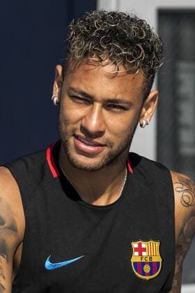FC Barcelona Barca s Brazilian striker Neymar Jr arrives for a team s training session at the sports facilities of the New York Red Bulls club in Whippany, New Jersey (USA), 20 July 2017. FC Barcelona prepares the season in the United States, where the Spanish club will play friendly matches with Juventus, Manchester United ManU and Real Madrid. FC BARCELONA TRAINING SESSION !ACHTUNG: NUR REDAKTIONELLE NUTZUNG!  Copyright: xEduxBayerx MIA06 20170720-636361753873045741
