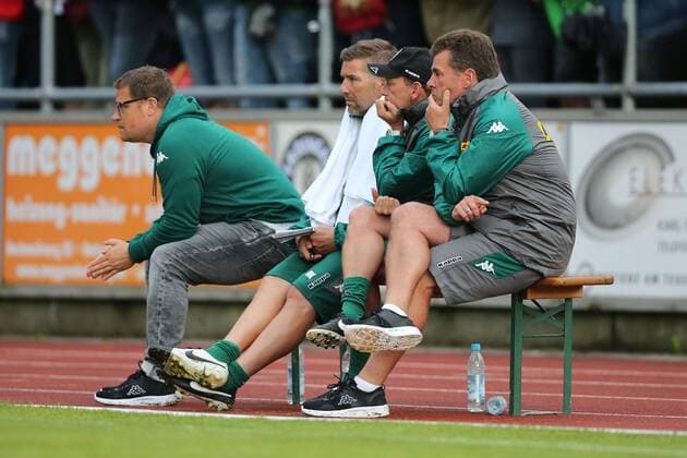 Sportdirektor Max Eberl und Moenchengladbach Trainer Dieter Hecking waehrend des Testspiels der Borussia Moenchengladbach gegen OGC Nizza am 20.07.2017 in Rottach-Egern. Rottach-Egern Copyright: xEngelbrecht Eibner-Pressefotox EP_MET