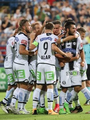 SOCCER - UEFA EL quali, Podgorica vs Sturm PODGORICA,MONTENEGRO,20.JUL.17 - SOCCER - UEFA Europa League qualification, FK Mladost Podgorica vs SK Sturm Graz. Image shows the rejoicing of Sturm. GEPAxpictures xChristianxWalgram