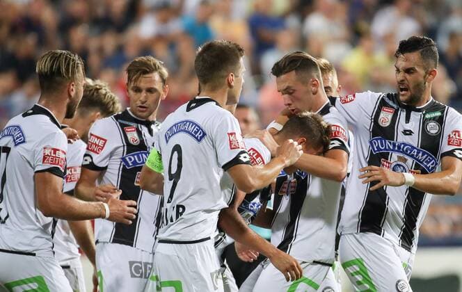 SOCCER - UEFA EL quali, Podgorica vs Sturm PODGORICA,MONTENEGRO,20.JUL.17 - SOCCER - UEFA Europa League qualification, FK Mladost Podgorica vs SK Sturm Graz. Image shows the rejoicing of Sturm. GEPAxpictures xChristianxWalgram