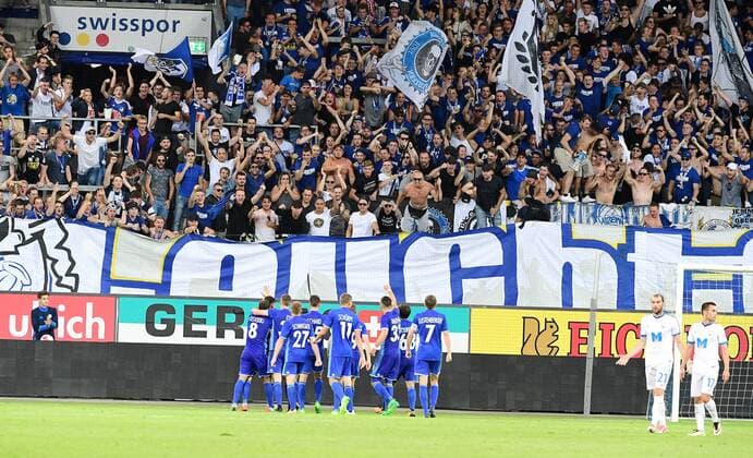 20.07.17 Luzern Schweiz Fussball Herren Saison 2017 2018 UEFA Europa League FC Luzern - NK Osijek Aktion Bild zeigt Torjubel (FC Luzern) vor den Fans Zuschauer jubel 