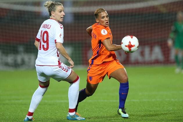 Cecilie Sandvej of Denmark women, Shanice van de Sanden of Holland Women during the UEFA WEURO 2017 Group A group stage match between The Netherlands and Denmark at the Sparta stadium Het Kasteel on July 20, 2017 in Rotterdam, The Netherlands Women: The Netherlands v Denmark UEFA WEURO 2017 2017 2018 xVIxVIxImagesx xTomxBodexMultimediaxIVx 8271919
