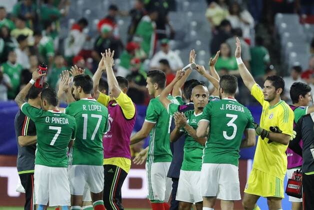 Mexico s players celebrate their victory during a match between Mexico and Honduras for the Gold Cup at the Stadium of the University of Phoenix, in Glendale, Arizona, USA, 20 July 2017. MEXICO VS HONDURAS !ACHTUNG: NUR REDAKTIONELLE NUTZUNG!  Copyright: xJosexMendezx COP07 20170721-636362162680793826