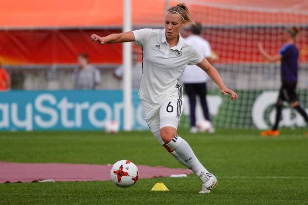 Germany Women v Italy UEFA Women s Euros 2017 Kristin Demann of Germany warms up pictured ahead of the UEFA Women s Euros 2017 match at Koning Willem II Stadion, Tilburg Copyright: xKristianxKanex FIL-10422-0008 UK Newspapers OUT