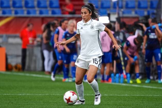 Germany Women v Italy UEFA Women s Euros 2017 Sara Doorsoun-Khajeh of Germany warms up pictured ahead of the UEFA Women s Euros 2017 match at Koning Willem II Stadion, Tilburg Copyright: xKristianxKanex FIL-10422-0011 UK Newspapers OUT