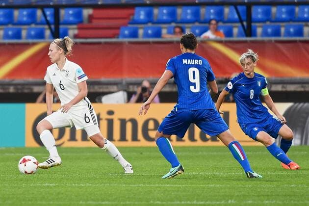 Germany Women v Italy UEFA Women s Euros 2017 Leonie Maier of Germany (left) during the UEFA Women s Euros 2017 match at Koning Willem II Stadion, Tilburg Copyright: xKristianxKanex FIL-10422-0045 UK Newspapers OUT