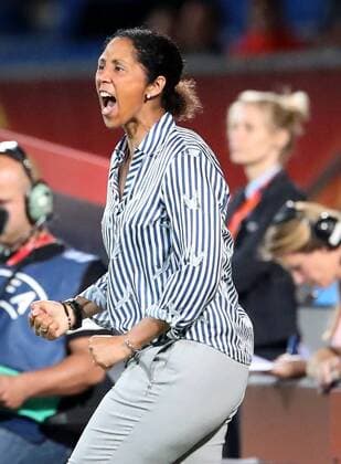 Niederlande, Tilburg, Willem II Stadion, 21.07.2017, Fußball, UEFA WEURO, Deutschland - Italien Bild: Trainerin Steffi Jones (Deutschland) bejubelt das 2:1 Copyright: HMBxMedia xHeikoxBecker