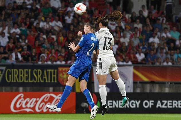 Germany Women v Italy UEFA Women s Euros 2017 Cecilia Salvai of Italy (left) and Sara Däbritz of Germany (right) during the UEFA Women s Euros 2017 match at Koning Willem II Stadion, Tilburg Copyright: xKristianxKanex FIL-10422-0070 UK Newspapers OUT