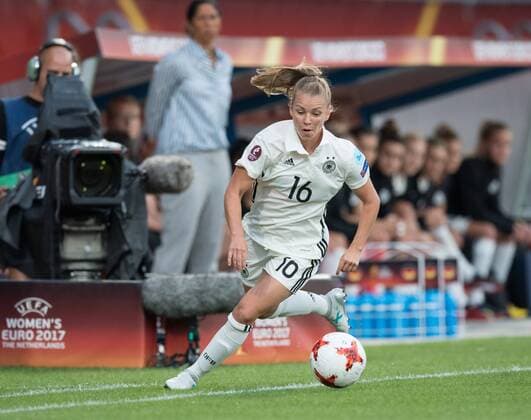 Linda Dallmann (GER) Vorrunde: Deutschland - Italien in Tilburg am 21.07.2017. UEFA Fussball Frauen Europameisterschaft 2017 in den Niederlanden,