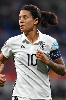 Fussball, Frauen, UEFA Europameisterschaft, EM 2017, Niederlande, Gruppe B, König-Wilhelm-II. Stadion Tilburg, Deutschland - Italien 2:1; Dzsenifer Marozsan (GER). Aktion, Einzelbild.
