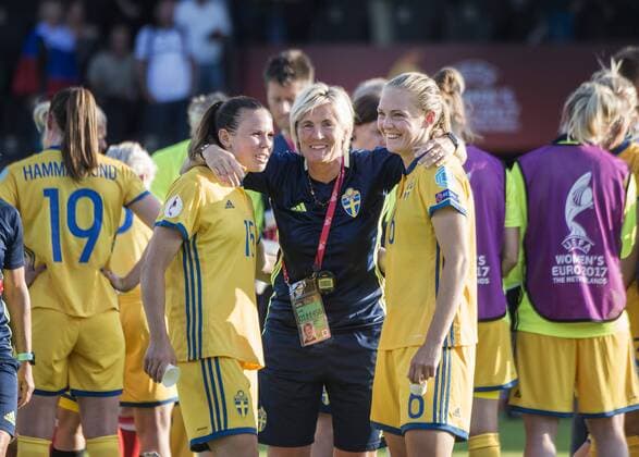 Jessica Samuelsson, Magdalena Eriksson, Lilie Persson after the game Women s Euro 2017, Sweden - Russia, 2-0, De Adelaarhorst Stadion, Deventer, Netherlands, 2017-07-17  xTÄRNHUVUDxANNAx AB_110250839