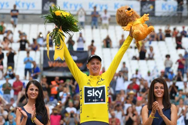 Bilder des Tages - SPORT MARSEILLE, FRANCE - JULY 22 : FROOME Christopher (GBR) Rider of Team SKY during stage 20 of the 104th edition of the 2017 Tour de France cycling race, a individual time trial stage of 22,5 kms between Marseille and Marseille on July 22, 2017 in Marseille, France, 22-07-2017 CYCLISME : Tour de France 2017 - Etape 20 - Marseille - 22 07 2017 PHOTONEWS PANORAMIC 