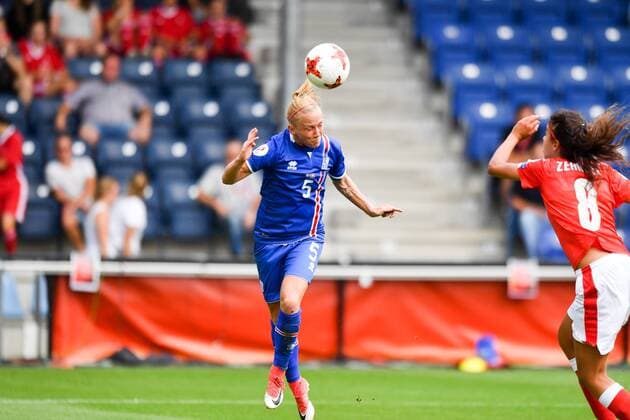 Gunnhildur Yrsa Jonsdottir (Island) (5) Kopfball, Fussball, UEFA Women s EURO 2017, Island - Schweiz, xmkx