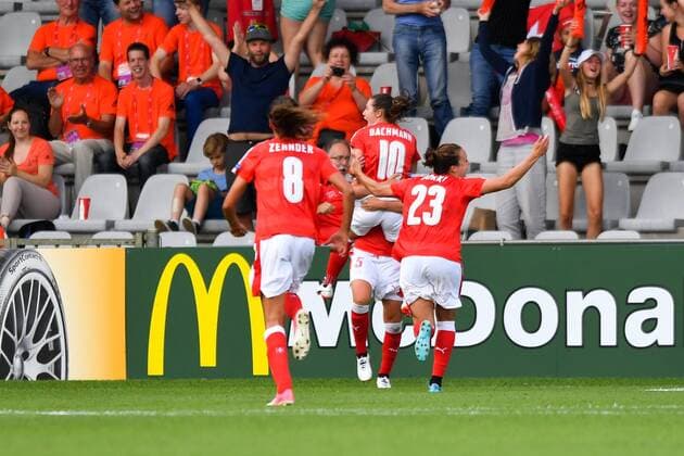 Jubel, Freuen, celebrate, happy, cheer , Goal Celebration Schweiz 1:2, Fussball, UEFA Women s EURO 2017, Island - Schweiz, xmkx