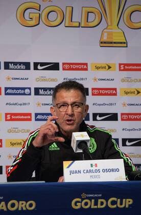 July 22, 2017 - Pasadena, California, U.S - Juan Carlos Osorio, coach of the national team Nationalteam of Mexico attends a Gold Cup soccer conference at the Rose Bowl in Pasadena California on Saturday, July 22, 2017. JAVIER ROJAS PI Juan Carlos Osorio press conference PK Pressekonferenz - ZUMAp124 20170722_zaa_p124_015 Copyright: xArianaxRuizx