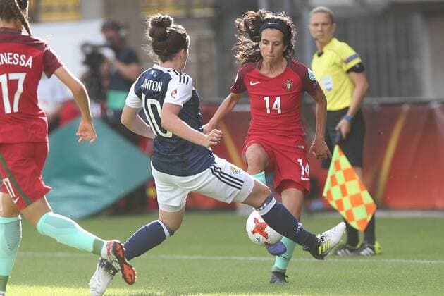 Leanne Crichton of Scotland women, Dolores Silva of Portugal women during the UEFA WEURO 2017 Group D group stage match between Scotland and Portugal at the Sparta stadium Het Kasteel on July 23, 2017 in Rotterdam, The Netherlands Women: Scotland v Portugal UEFA WEURO 2017 2017 2018 xVIxVIxImagesx xTomxBodexMultimediaxIVx 8295895
