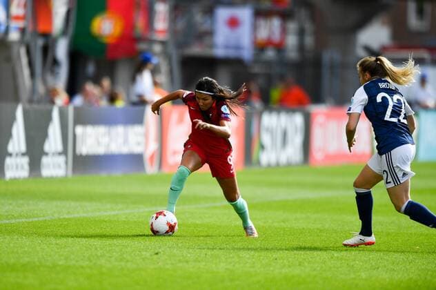 Ana Marques Borges (Ana Borges, Portugal) (9) im Vorwärtslauf, Fussball, UEFA Women s EURO 2017, Schottland - Portugal, xmkx