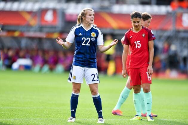 Fiona Brown (Schottland , Scotland) (22) regt sich über Freistosspfiff auf, Fussball, UEFA Women s EURO 2017, Schottland - Portugal, xmkx